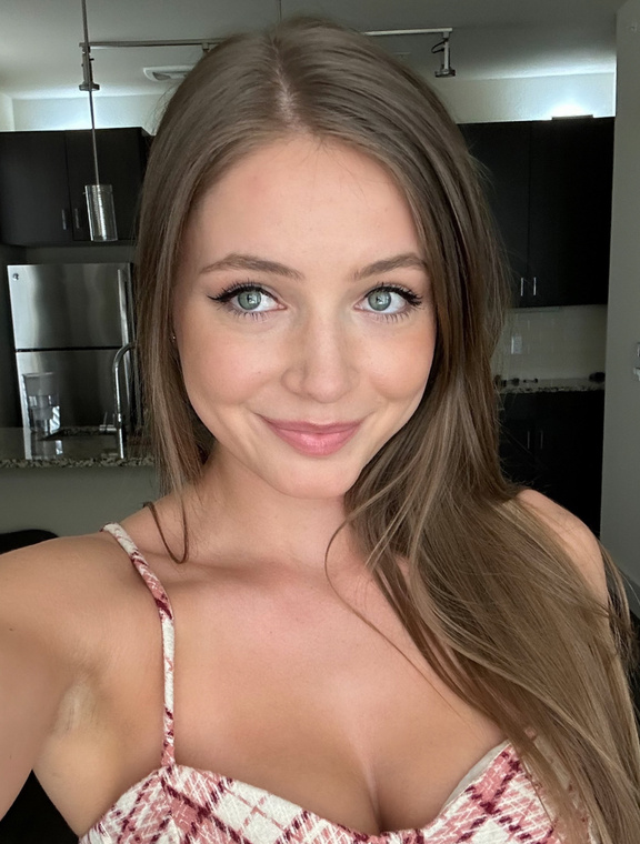 Brookeblond Onlyfans pictures